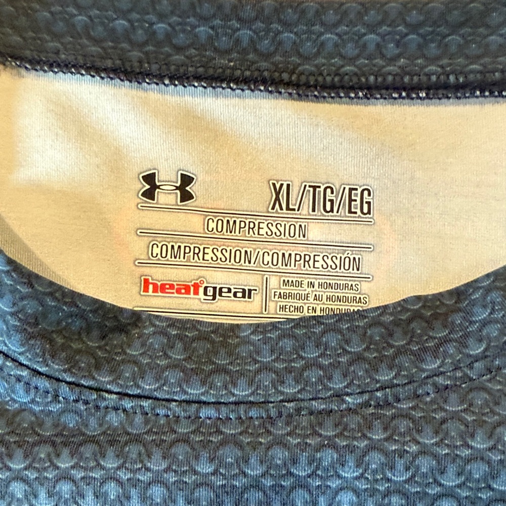 Under Armour Navy Superman Logo Tee - Picture 2 of 5
